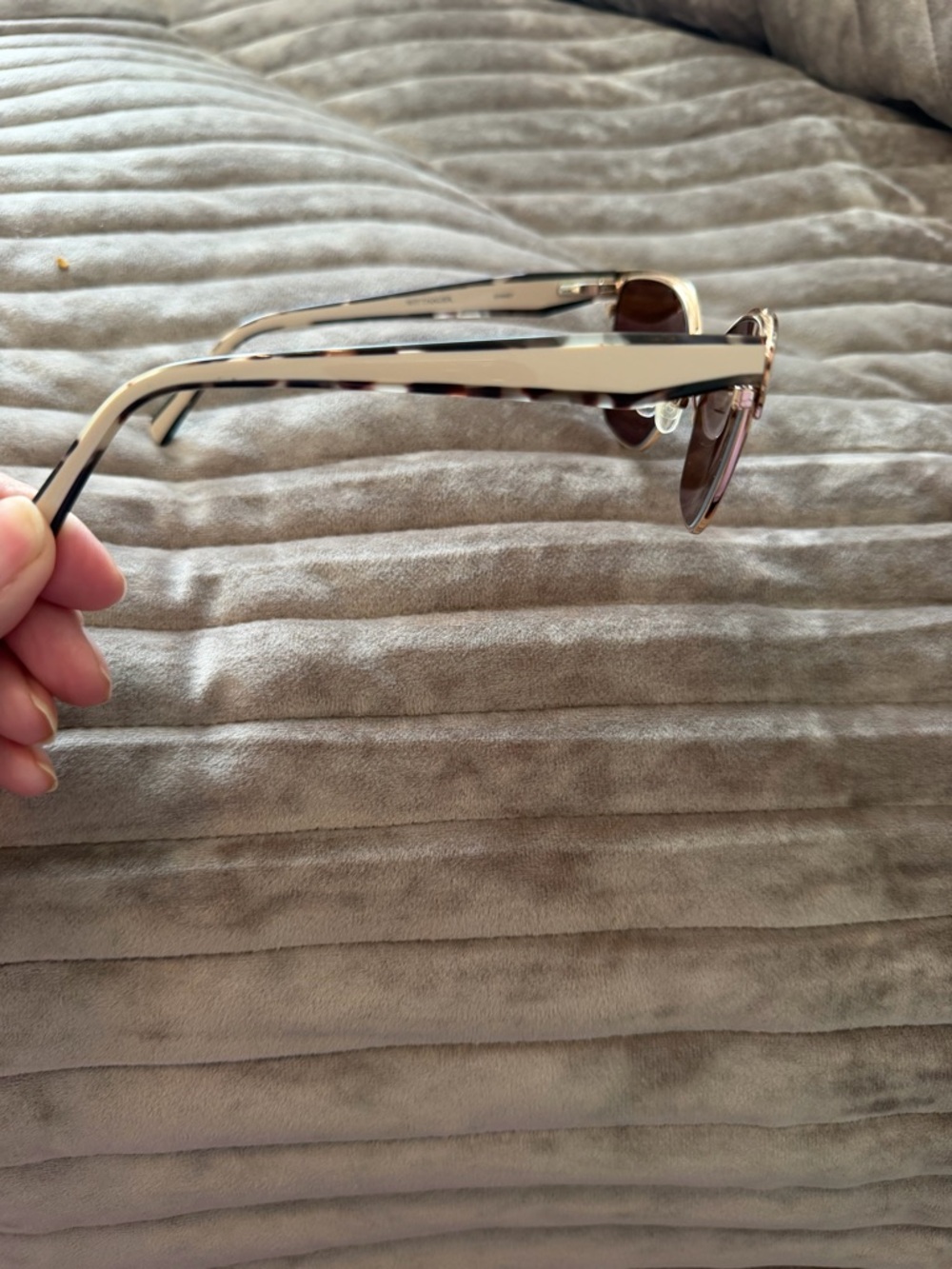 Wittnauer cat eye Women's Sunglasses in Black and Brown - Picture 2 of 7